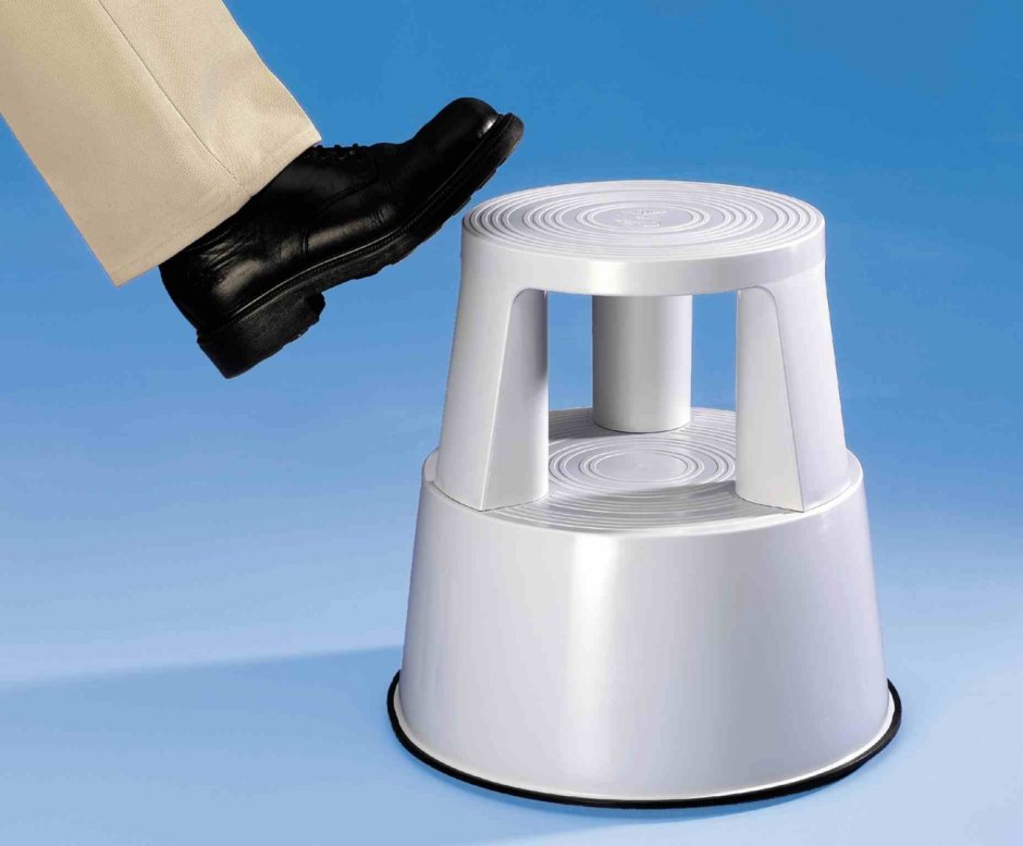 Табурет-стремянка на колесах proffi ph0003