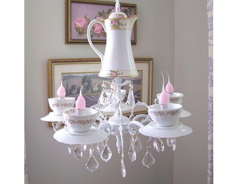 Люстра чайник с чашками