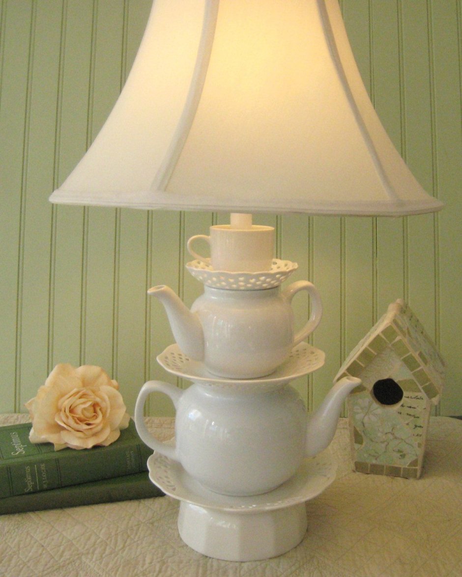 Светильник чайник с чашками