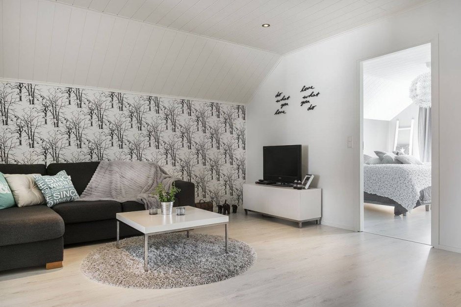 Белые обои в интерьере