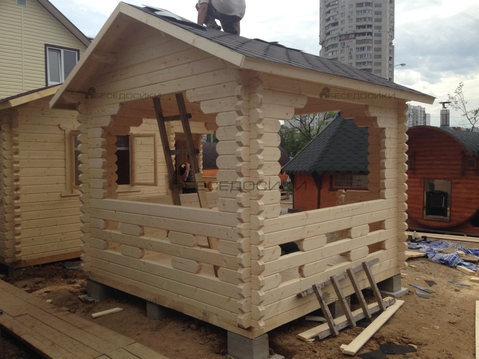 Беседка из профилированной доски