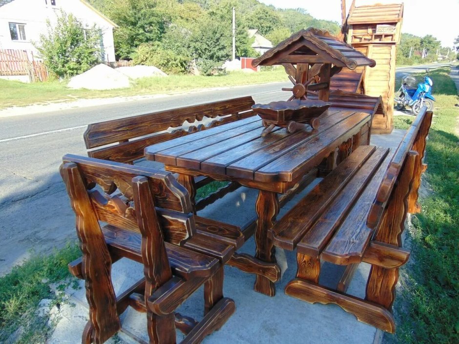 Стол в беседку из дерева