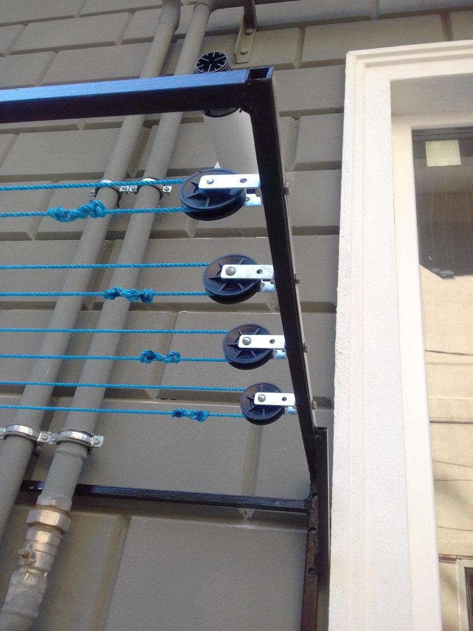 Сушилка для белья на балкон наружная