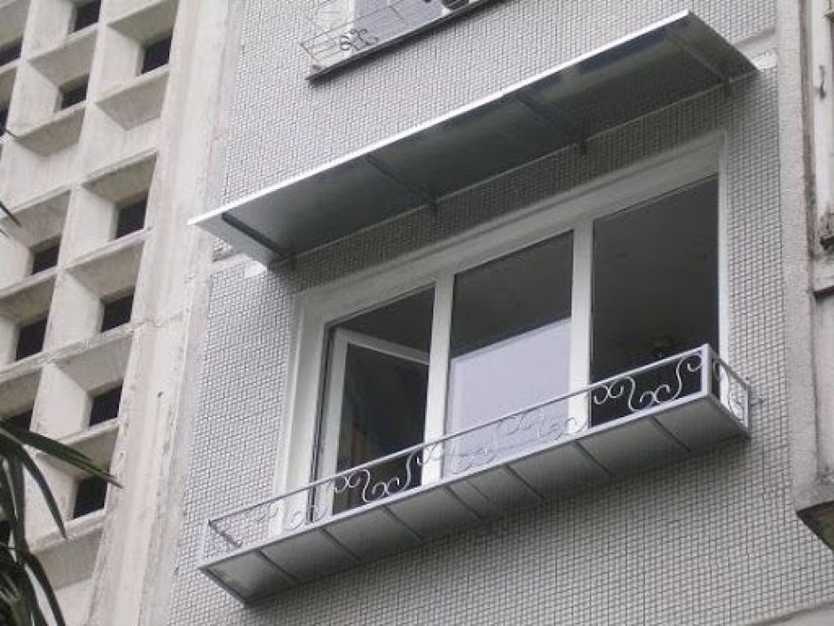 Козырек на лоджию