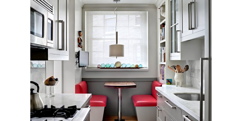 Узкая длинная кухня