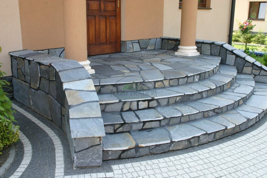 Капустинский гранит плита ступени