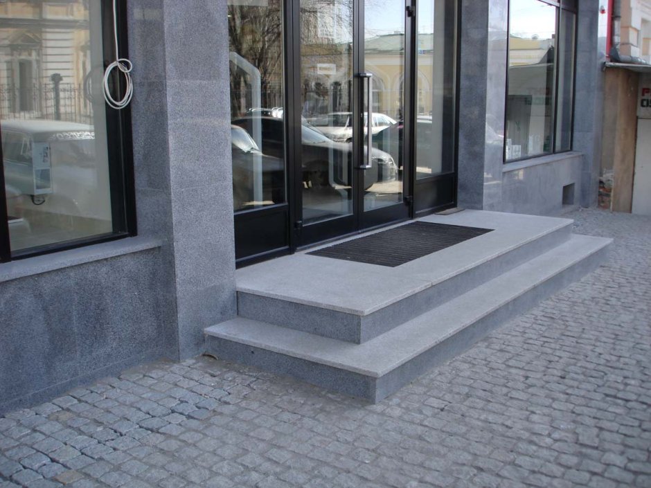 Роял Вайт гранит ступени