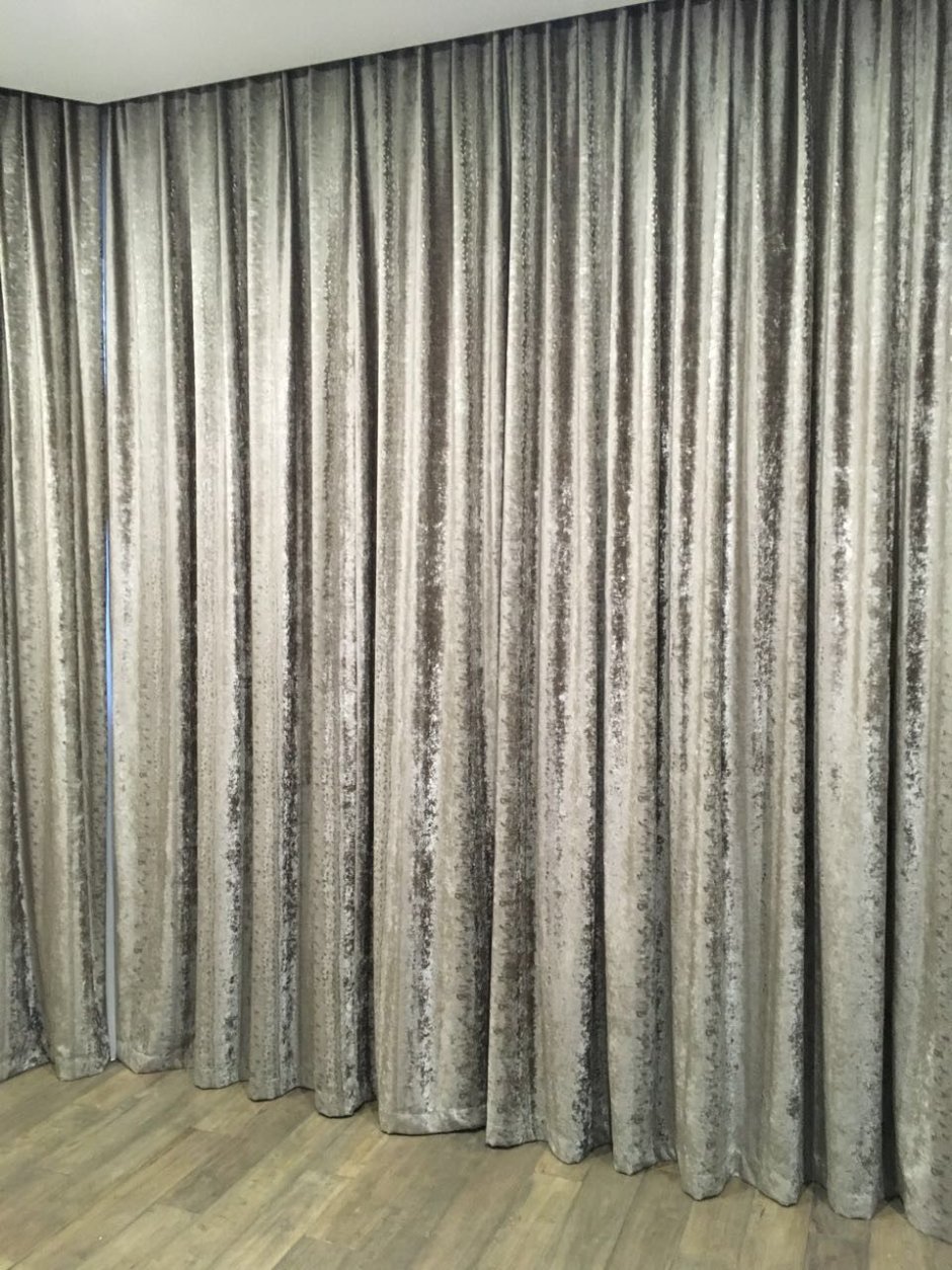 Шторы под штукатурку в интерьере