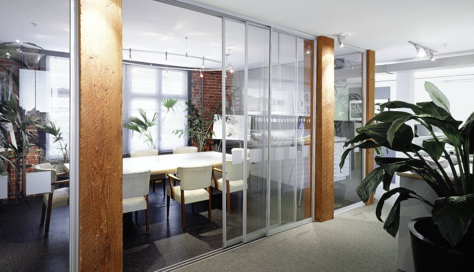 Стеклянные перегородки