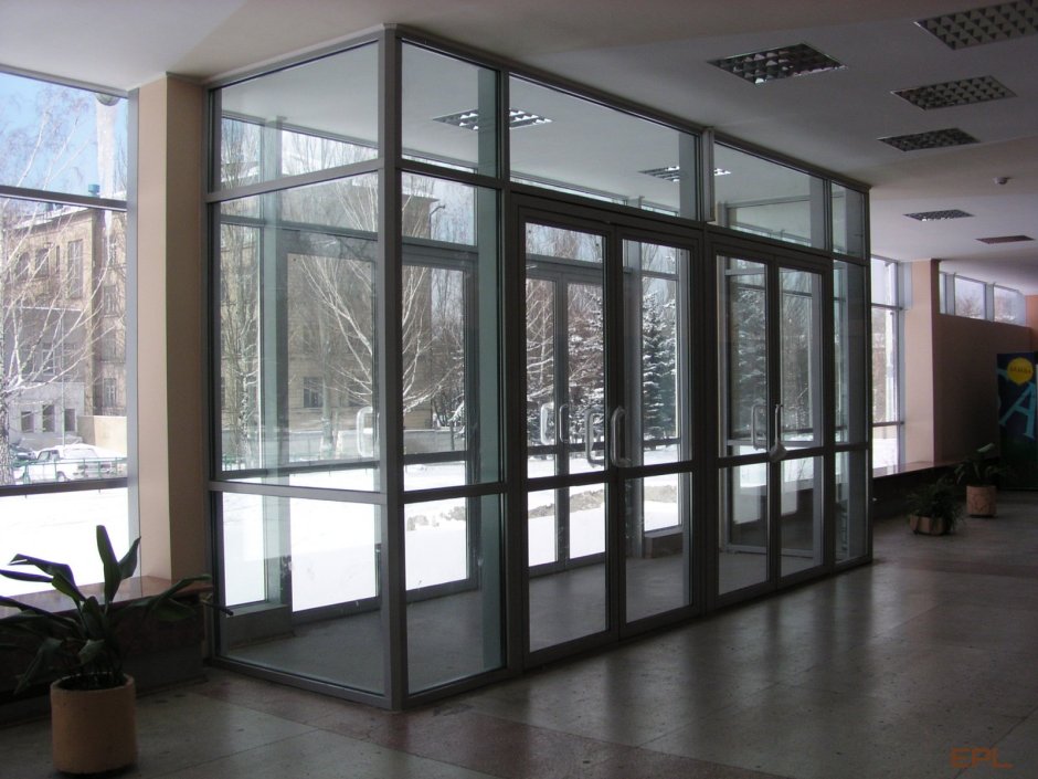 Балкон с одним окном