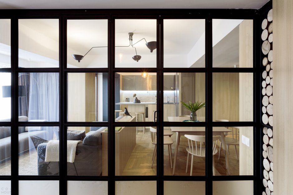 Жалюзи для окна с глухой фрамугой снизу