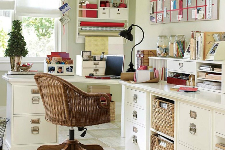 Творческий уголок рукодельницы