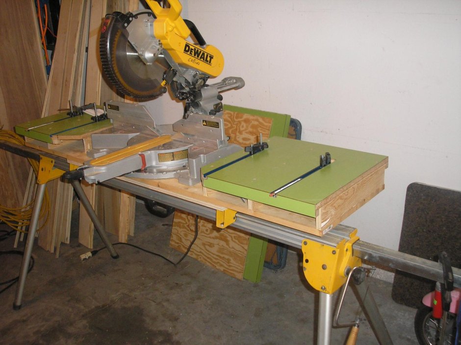 Верстак из лестницы трансформера для торцовки