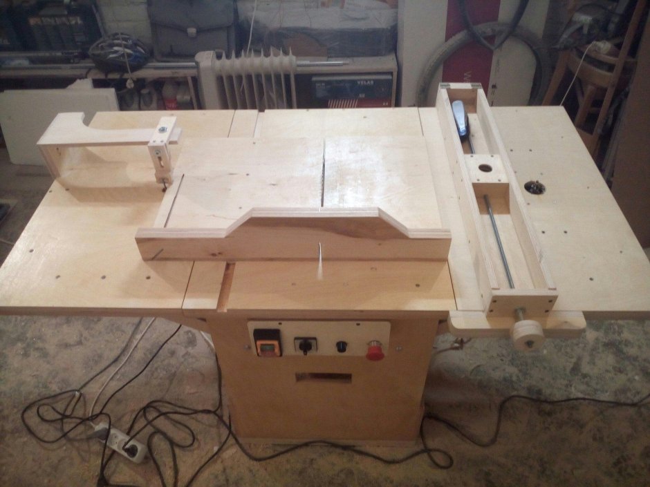 Верстак столярный с распиловочным столом