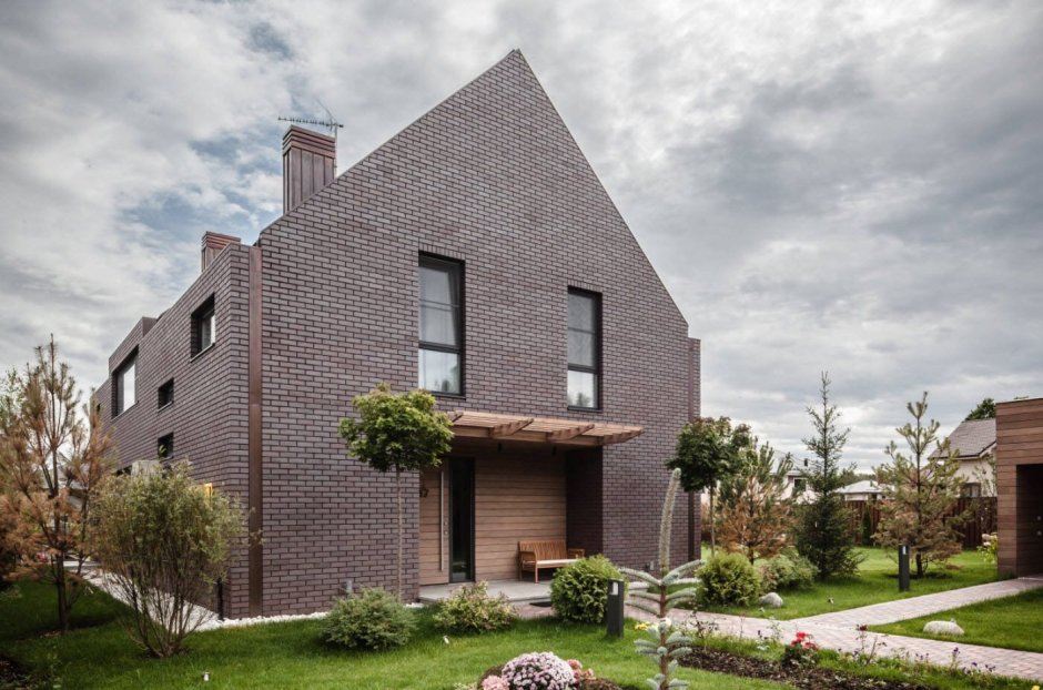 Красивые фасады из кирпича