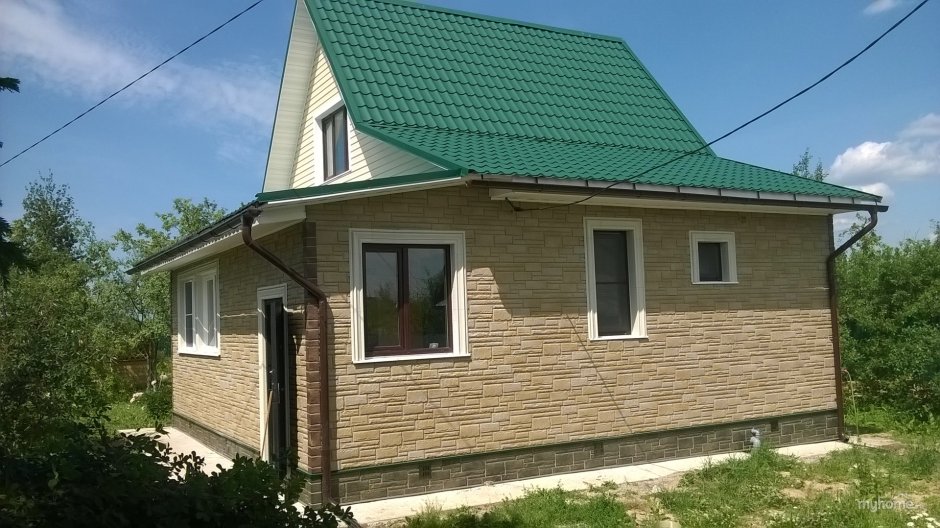 Сайдинг для наружной отделки под зеленую крышу