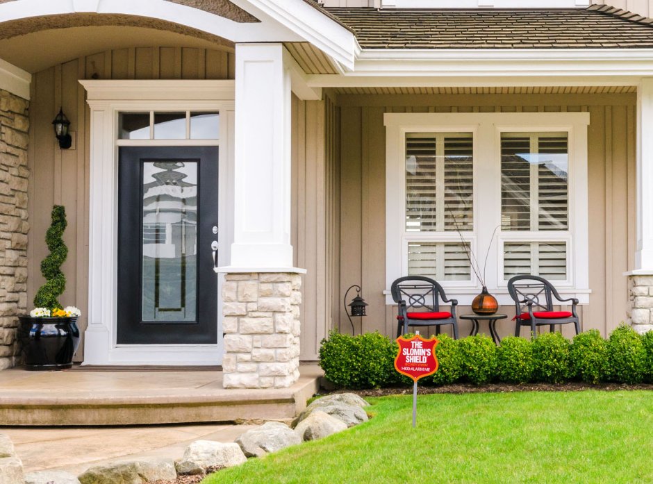 Входная группа в коттедж