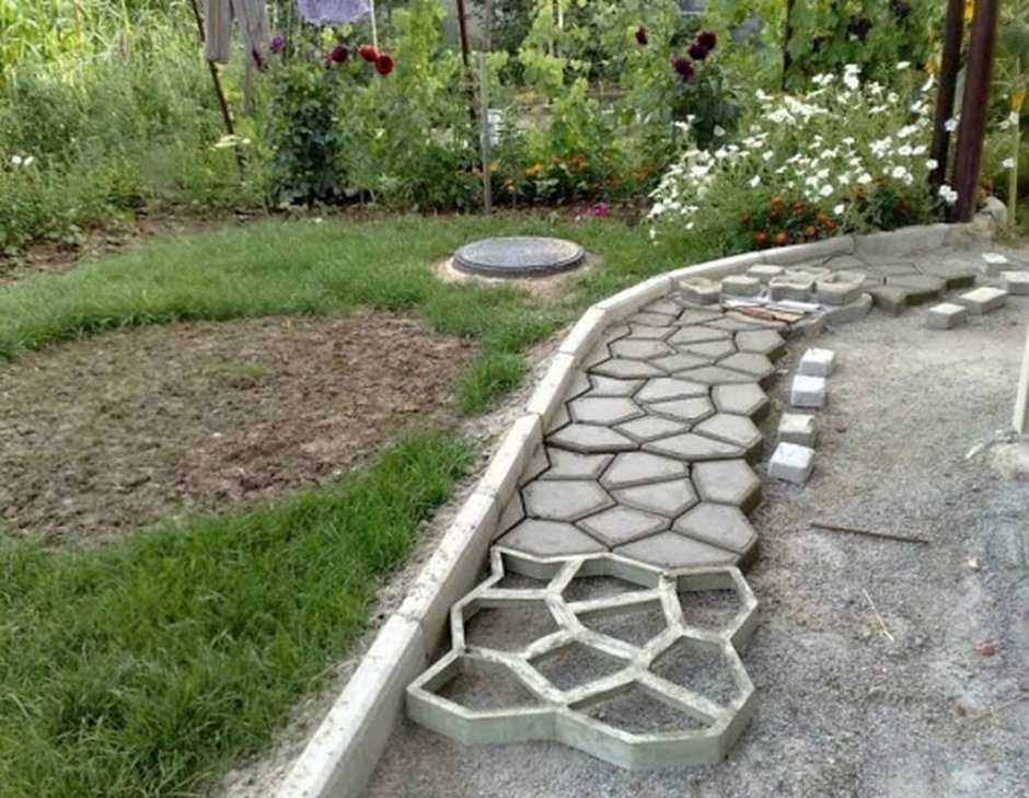 Форма для отливки садовых дорожек 50х50х6 см Vortex