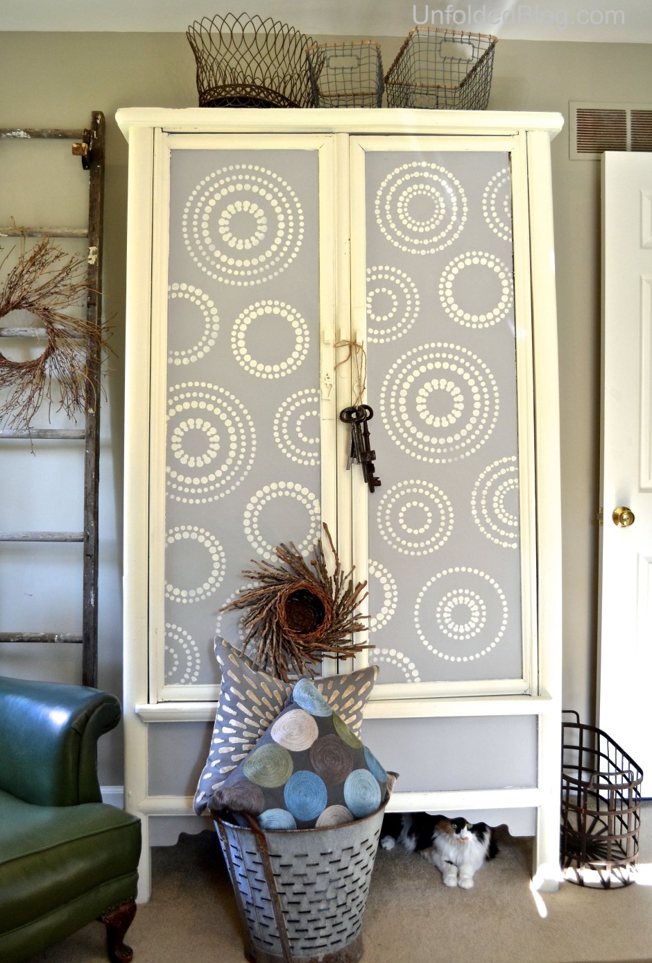 Декор дверцы шкафа