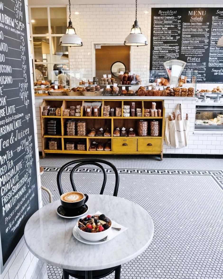 Кофейня в винтажном стиле