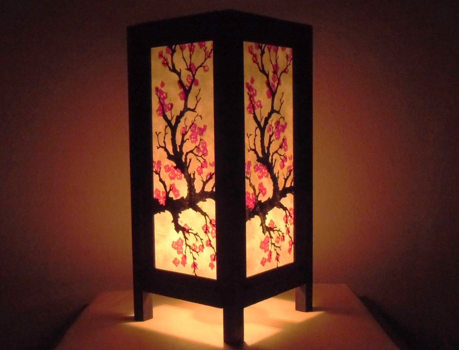 Светильник в японском стиле