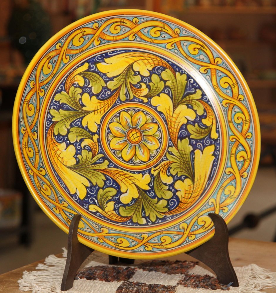Декоративные тарелки из керамики