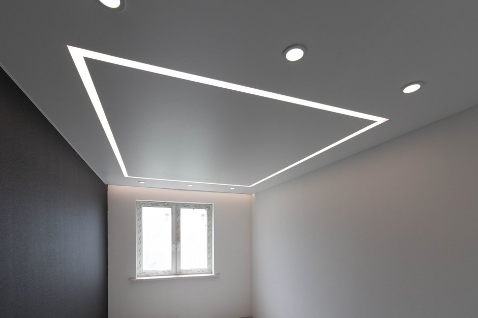 Световые линии Flexy в натяжном потолке