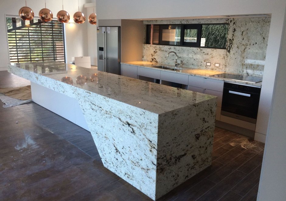 Фартук для кухни из натурального камня