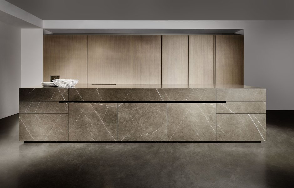 Кухни Eggersmann каменные фасады