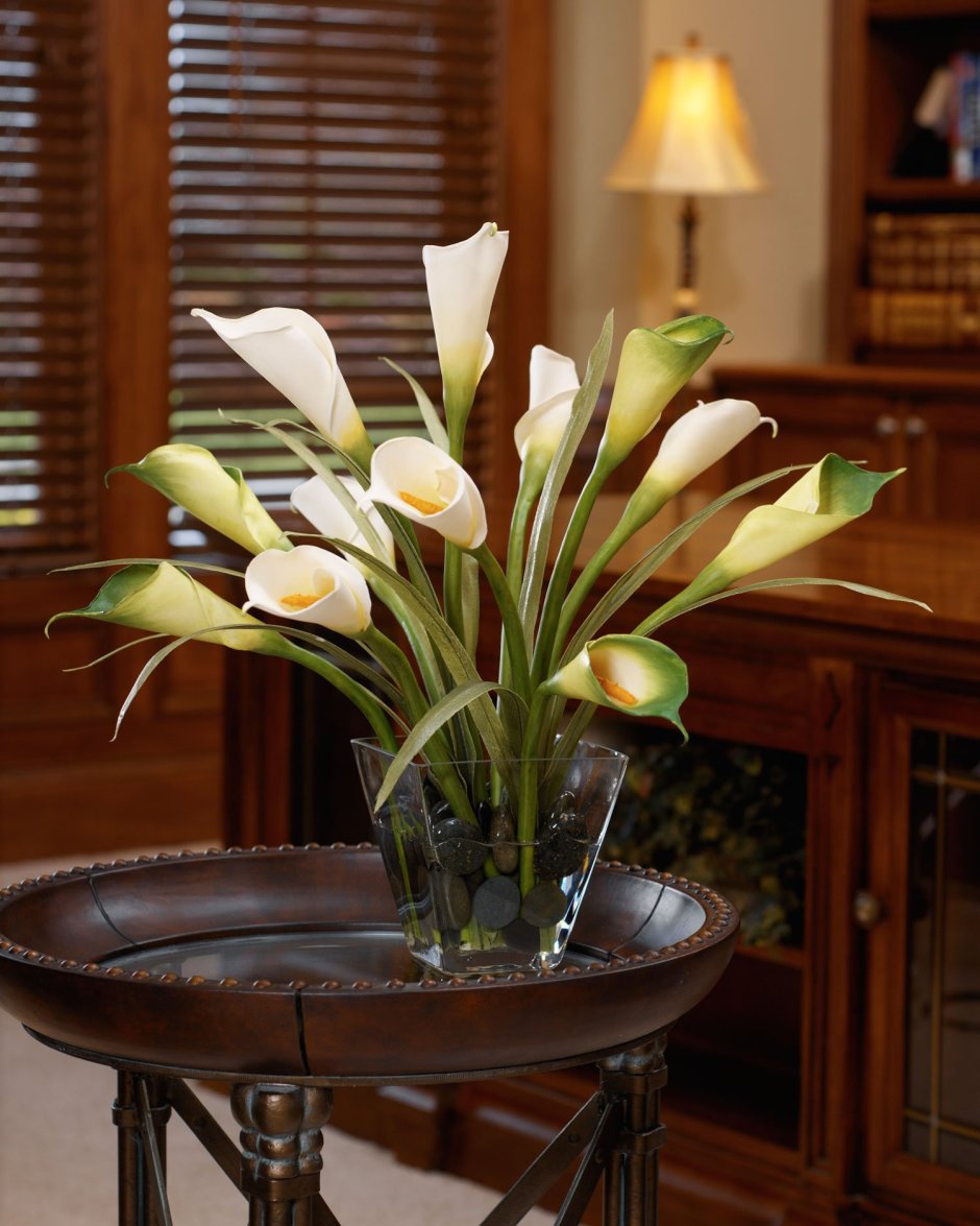 Искусственные цветы в интерьере