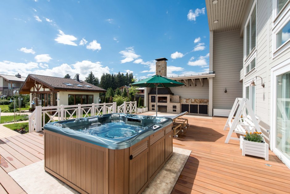 Бассейн на террасе