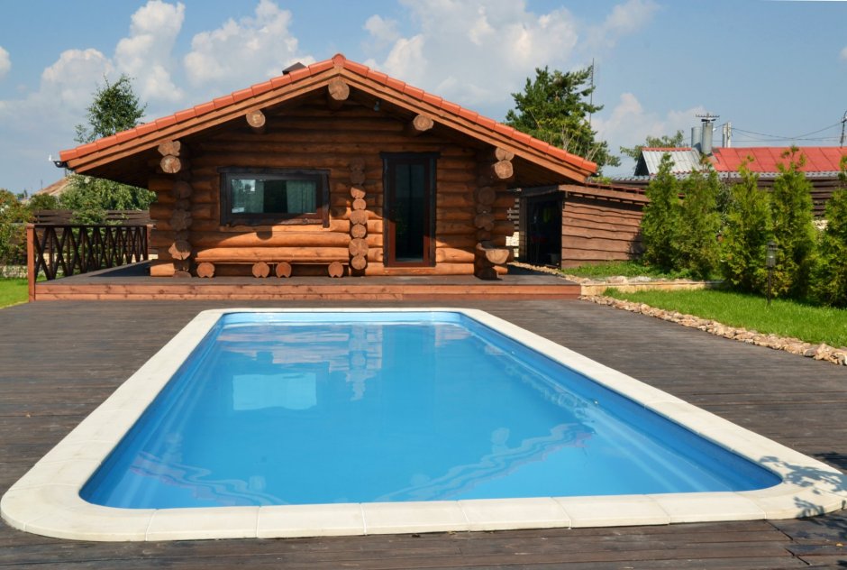 Баня и бассейн на участке