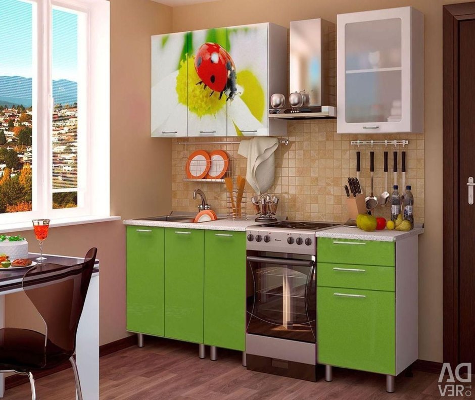 Кухонный гарнитур с Божьей коровкой