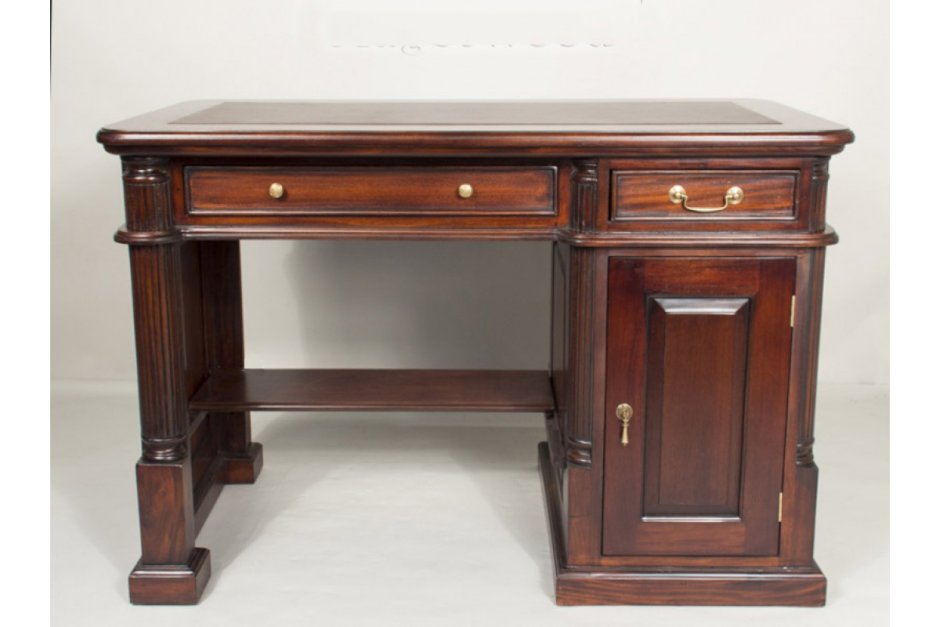 Компьютерный стол для домашнего кабинета