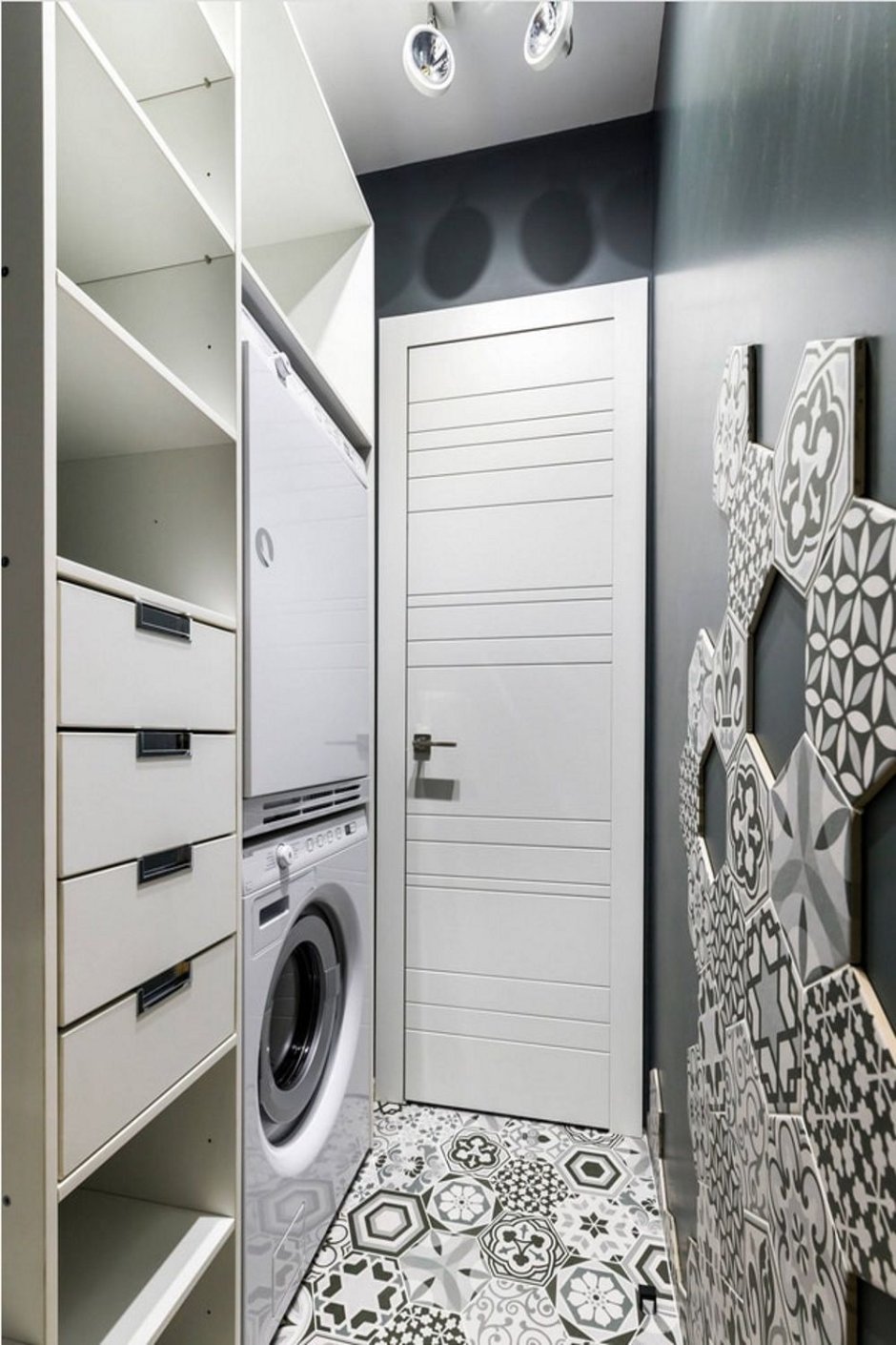 Гардеробная со стиральной машиной
