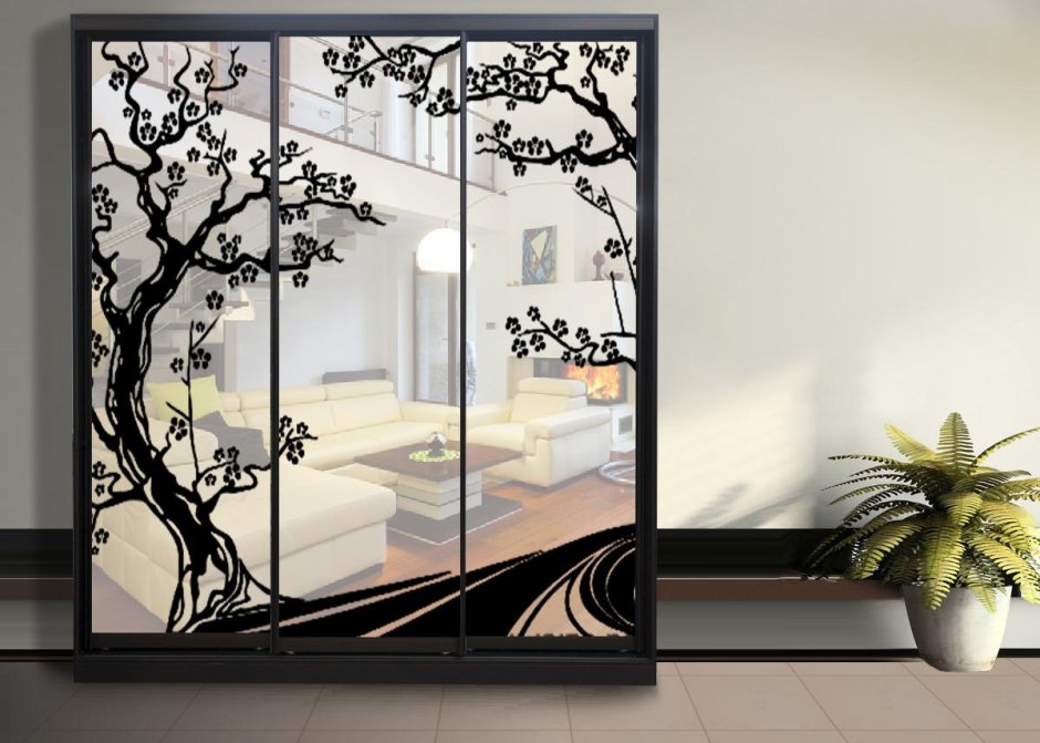 Шкаф-купе с пескоструем на зеркале