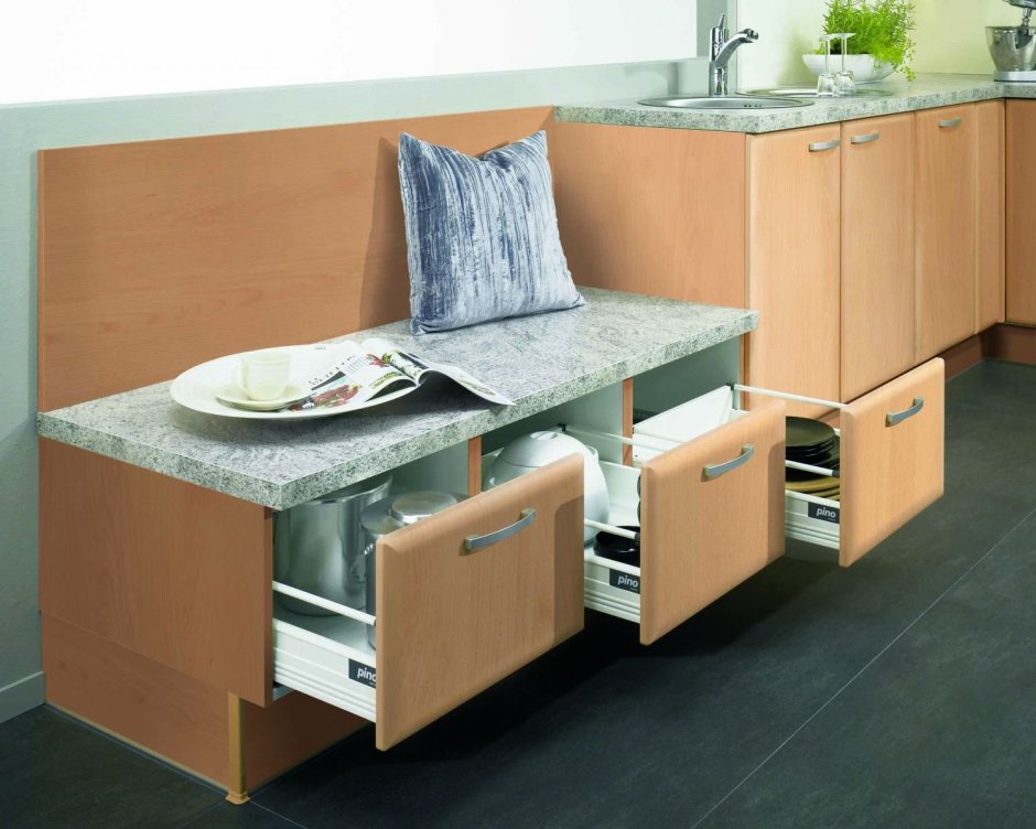 Кухня с нижними ящиками