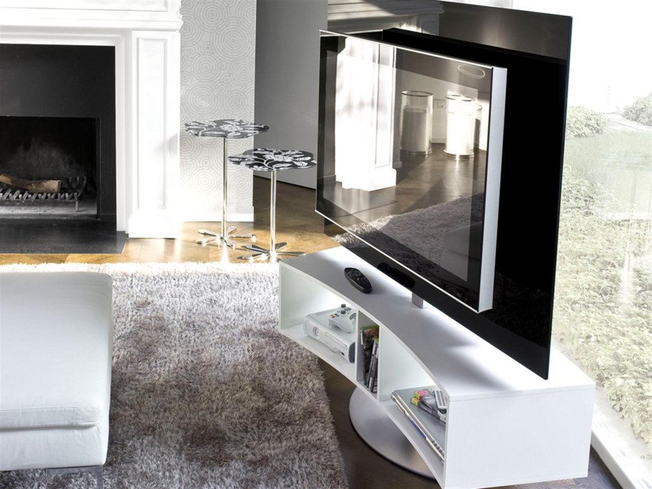 Вращающийся телевизор в интерьере