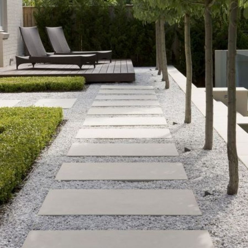 Брусчатка во дворе