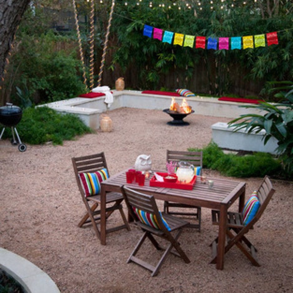 Зона пикника на даче