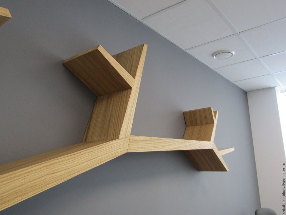 Необычные деревянные полки