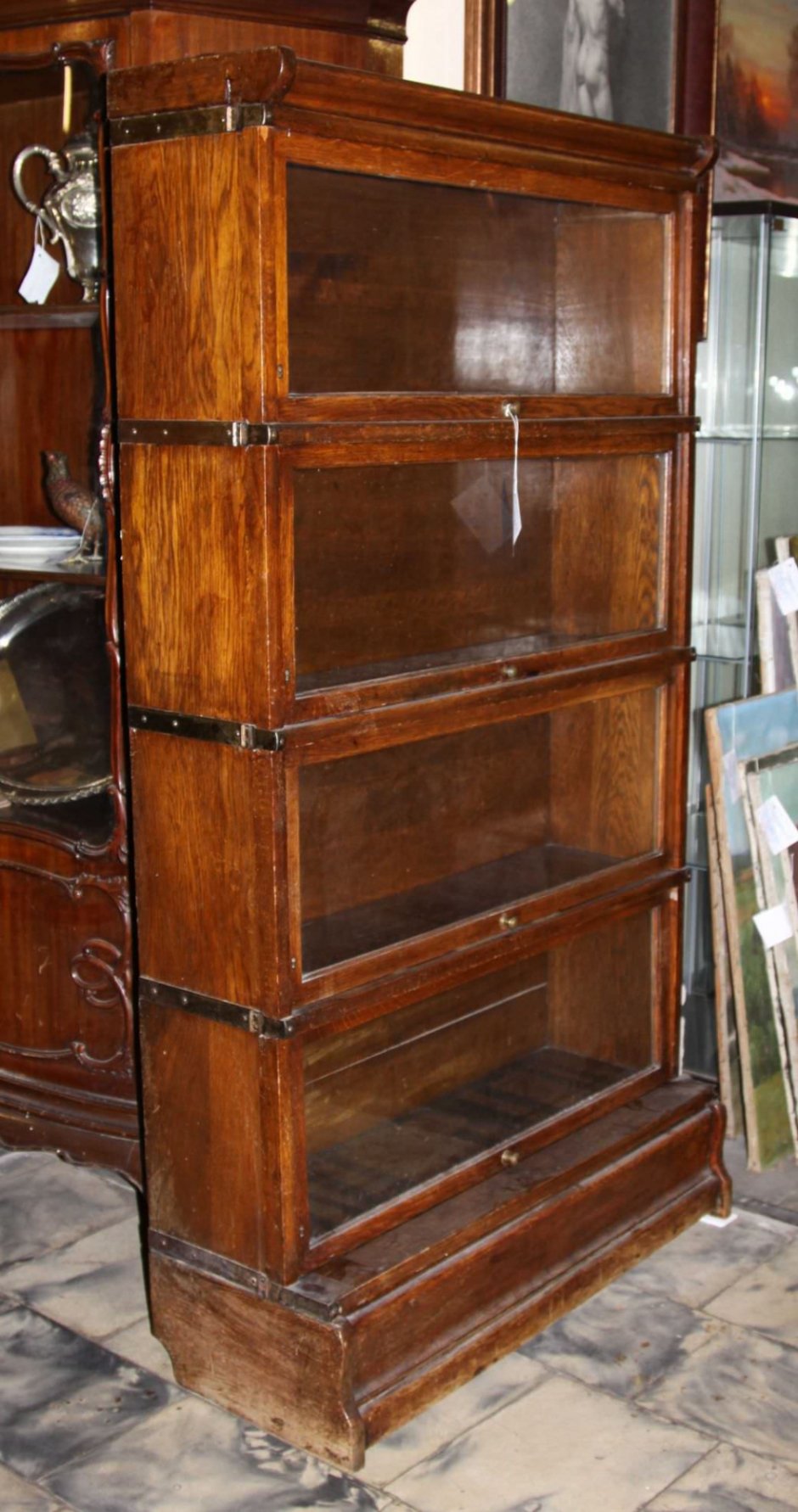 Шведско американский книжный шкаф