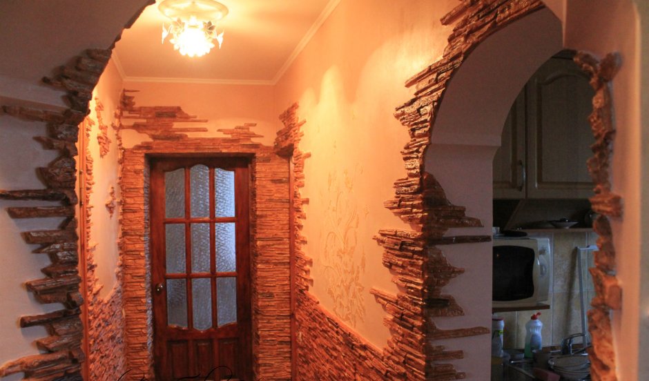 Арка отделанная пробкой