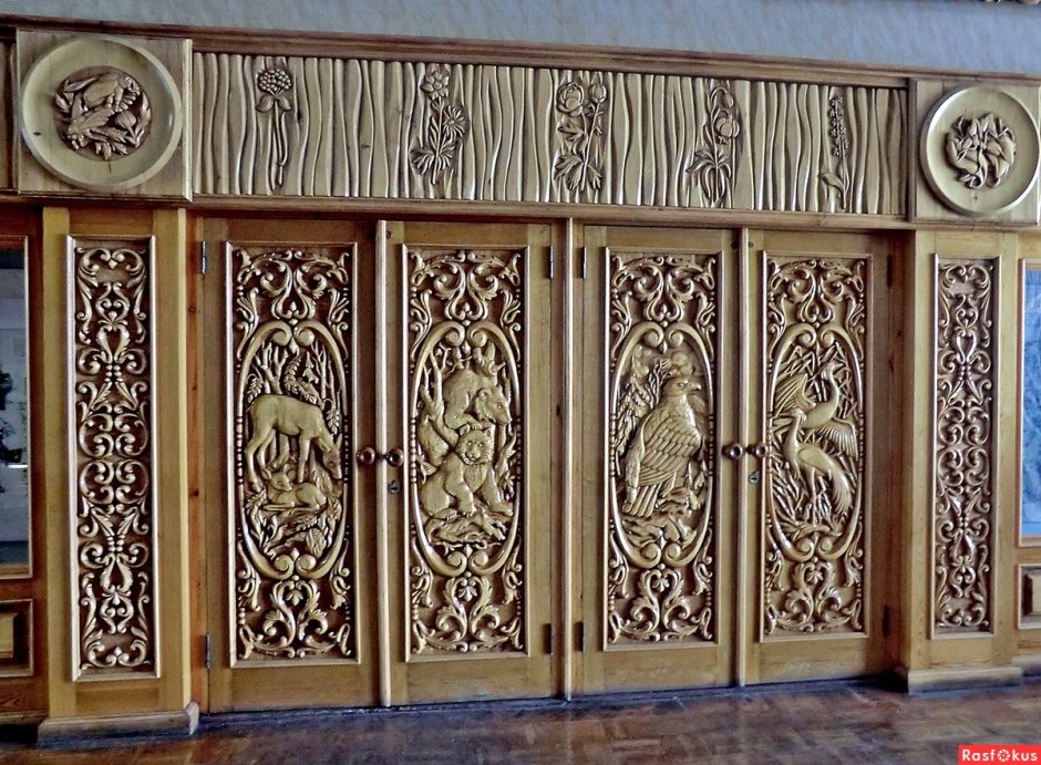 Резные дверцы для шкафа