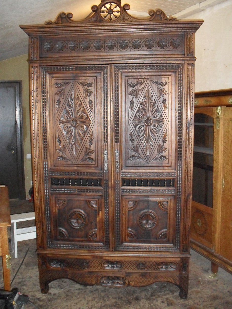 Платяной шкаф бретонский стиль гирокий