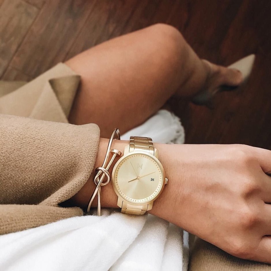 Часы на руку женские