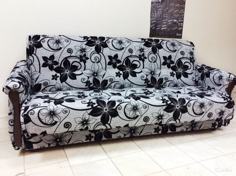 Угловой диван с закругленным углом