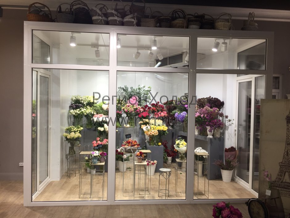 Полки для цветов в магазин цветов