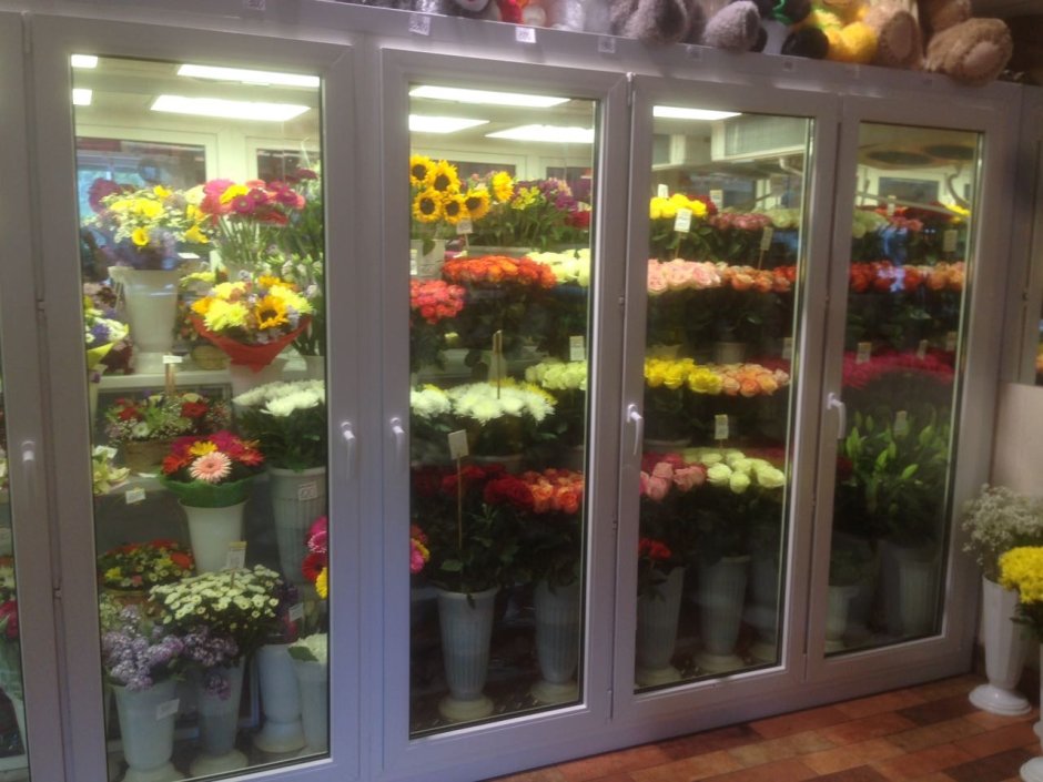 Стеллажи для цветочного магазина