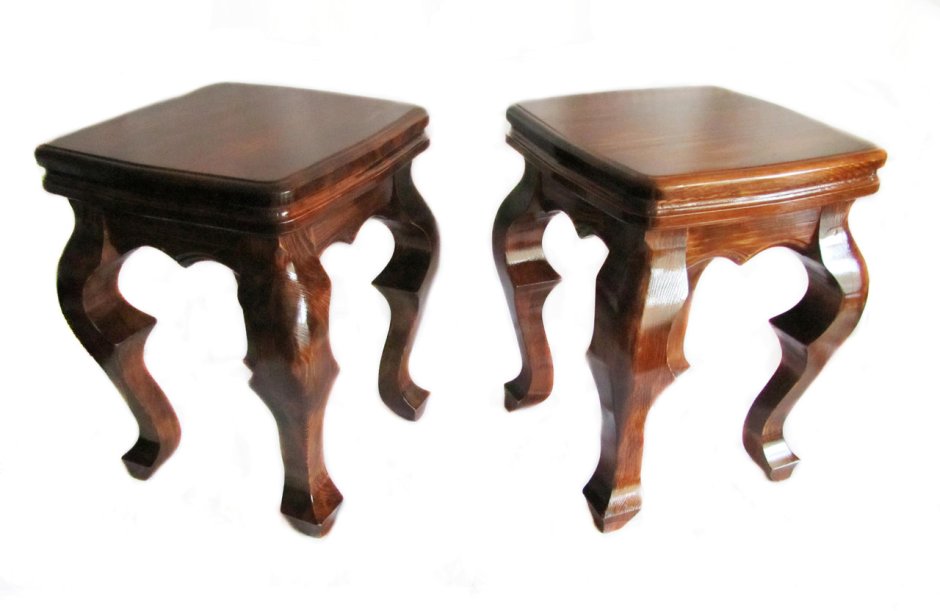 Табурет с точеными ножками